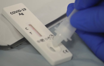 Ex-bastonário dos Médicos alerta para especulação nos preços dos testes Covid ao público - Antena 1